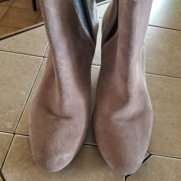 Sold - Picture 2 of 6